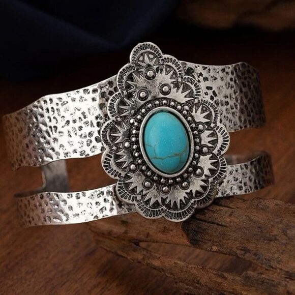 Vintage style turquoise and silver metal open cuff bangle. New - Picture 4 of 4